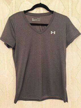 Under Armour Women's Gray V-Neck Performance Tee